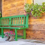Alpin Charme Apartments Boutique Chalet Kitzbichl * Reith bei Kitzbühel