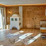 Alpin Charme Apartments Boutique Chalet Kitzbichl Reith bei Kitzbühel