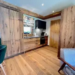 Boutique Chalet Kitzbichl By Alpin Charme Apartments *