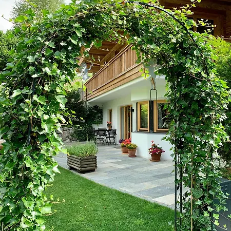 Chalet Kitzbichl By Alpin Charme Apartments *